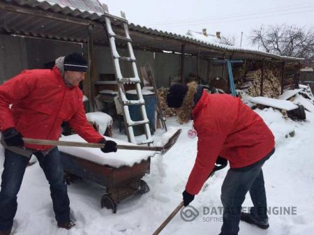 Активисты ОО "БРСМ" борются с последствиями циклона "Аксель" Активисты ОО "БРСМ" борются с последствиями циклона "Аксель"