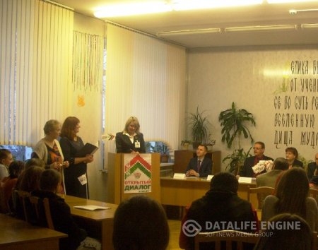 Открытый диалог "ШАГ В ПРОФЕССИЮ" Открытый диалог "ШАГ В ПРОФЕССИЮ"